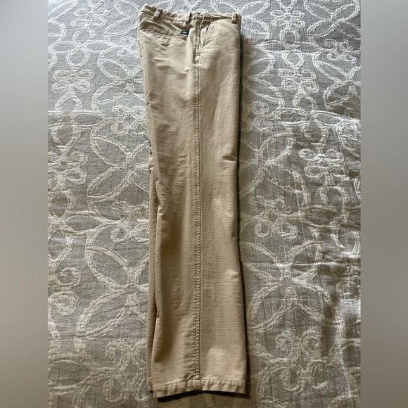 Men’s Docker’s khaki pants - Picture 8 of 12